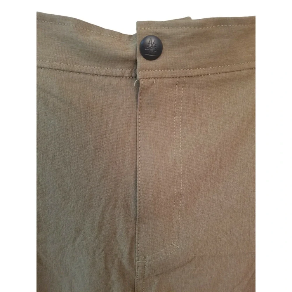 G. H Bass co Side Pocket Camping Hiking khaki Men's Shorts Size 38 inseam 10